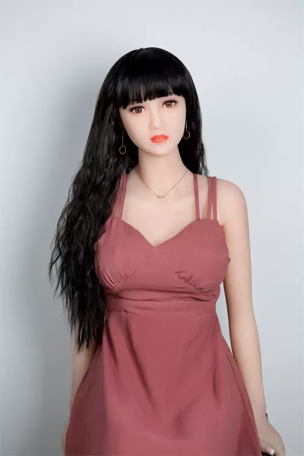 lifelike sexy doll